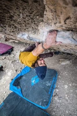 Black Diamond White Gold Loose Chalk -Professional Fitness Store a554f89dd61cabd2ff833d3468e2008a 5d0a755c2df46 600x900 1